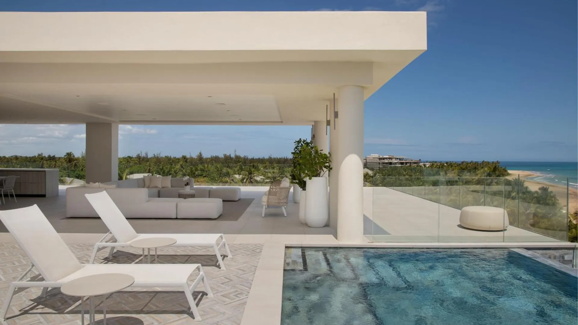 St. Regis Bahia Beach Resort, Puerto Rico Río Grande