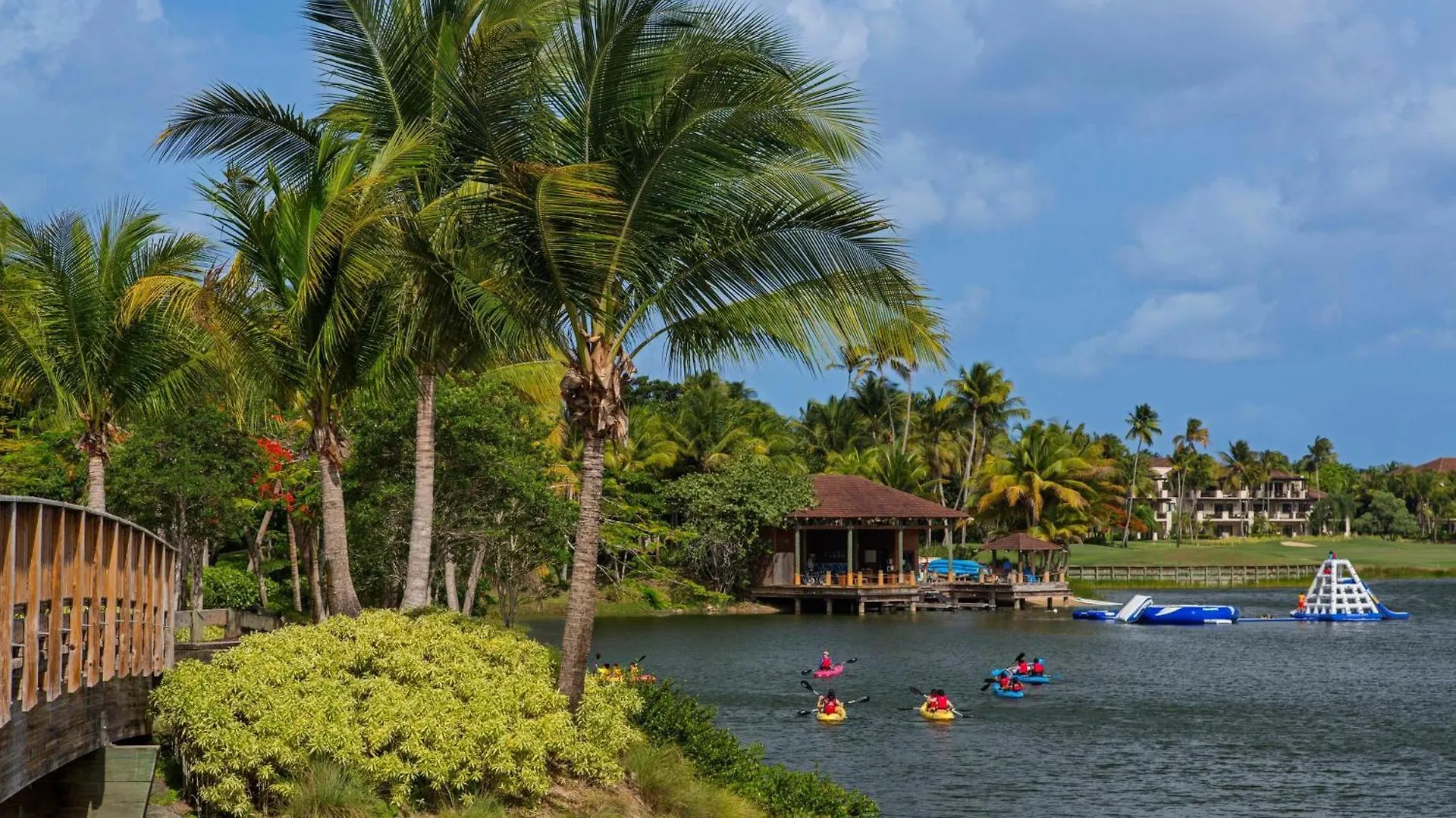 St. Regis Bahia Beach Resort, Puerto Rico Río Grande