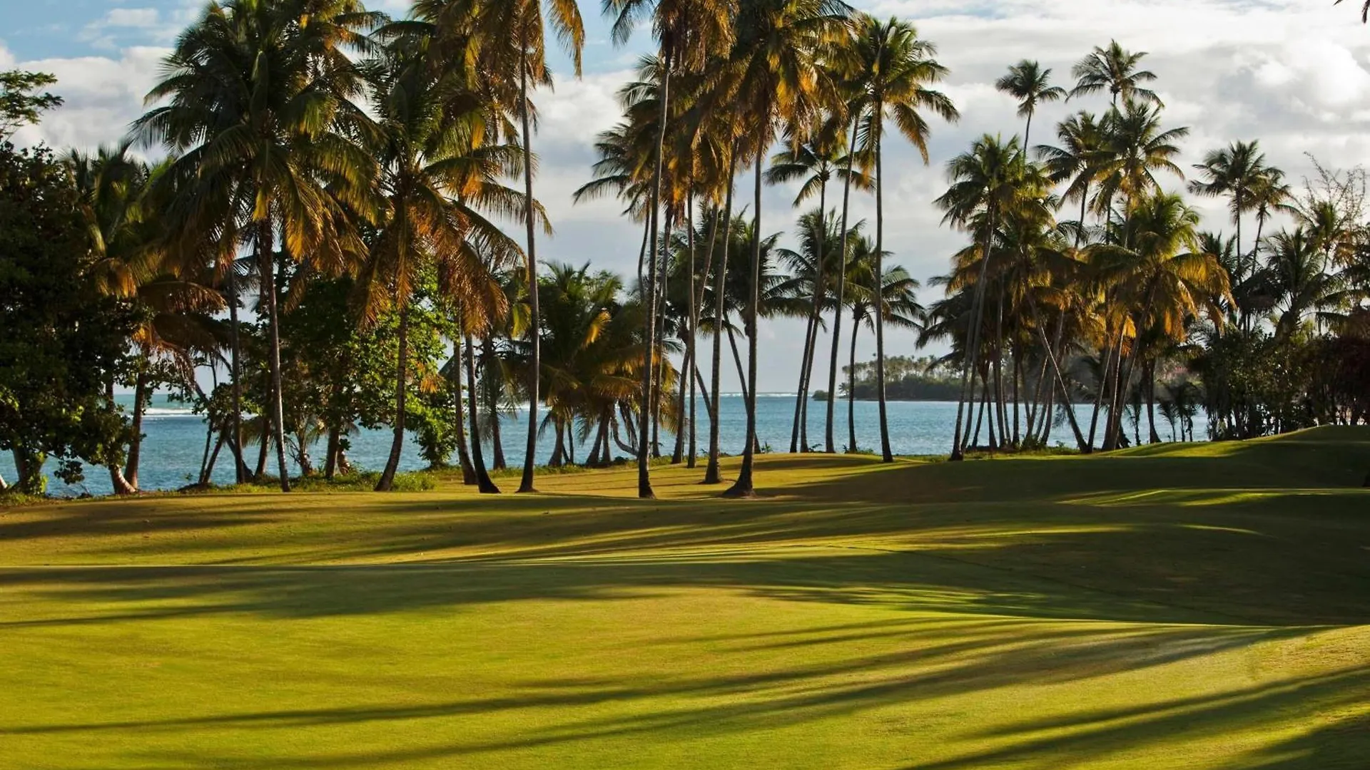 Resort St. Regis Bahia Beach Resort, Puerto Rico Río Grande