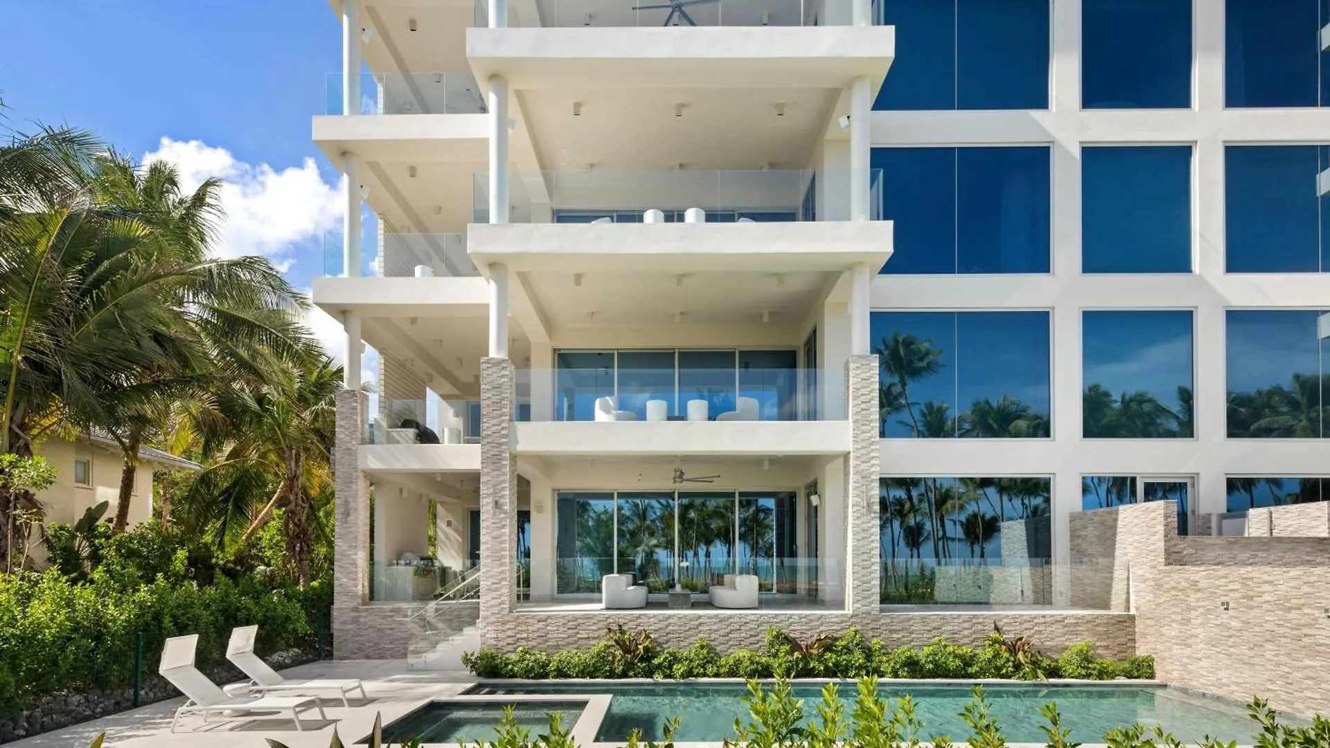 ***** Resort St. Regis Bahia Beach Resort, Puerto Rico Rio Grande Puerto Rico